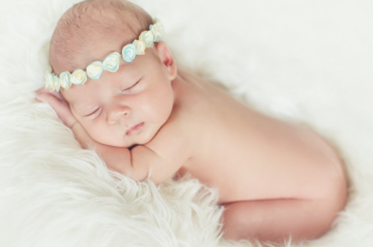 寶寶歪脖子怎么辦  寶寶變成歪脖子的原因