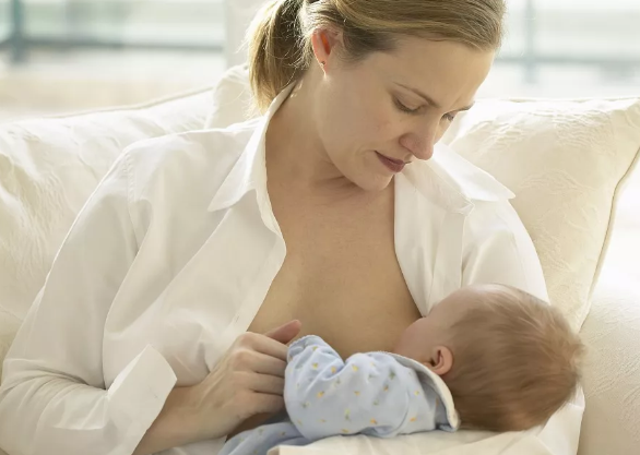 曬太陽治療新生兒黃疸好嗎 新生兒黃疸日常護理怎么做