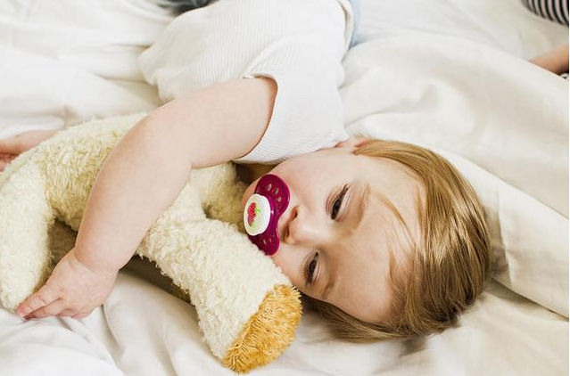 寶寶免疫力薄弱的三個階段 提高寶寶免疫力的10個小方法 寶寶免疫力薄弱的三個階段 提高寶寶免疫力的10個小方法