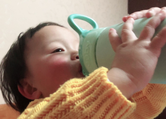 NUBY吸管保溫杯怎么樣 NUBY吸管保溫杯使用測評