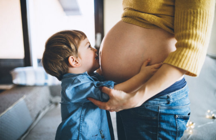 懷孕期間有有水流出羊水破了嗎 羊水破了該怎么辦 懷孕期間有有水流出羊水破了嗎 羊水破了該怎么辦