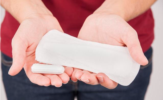 女孩第一次來月經媽媽要教孩子什么 女孩第一次來月經的四種表現 女孩第一次來月經媽媽要教孩子什么 女孩第一次來月經的四種表現