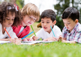 去幼兒園接孩子應該怎么做 去幼兒園接孩子注意事項