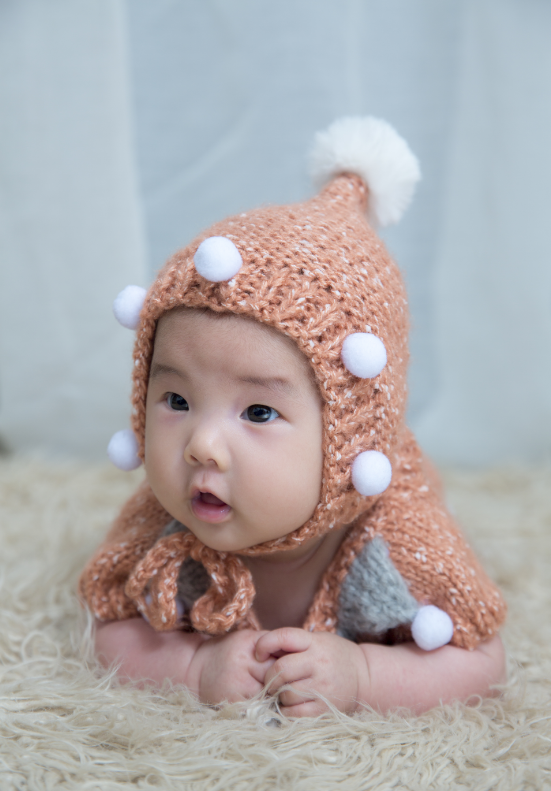 寶寶一百天拍照照片配什么文字好 寶寶百天微信感言簡短怎么發