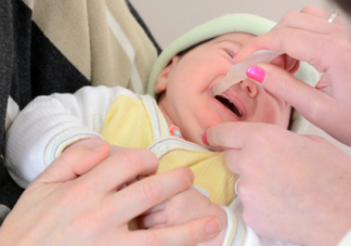 新生兒母乳腹瀉竟然是和媽媽有關 新生兒腹瀉該如何護理