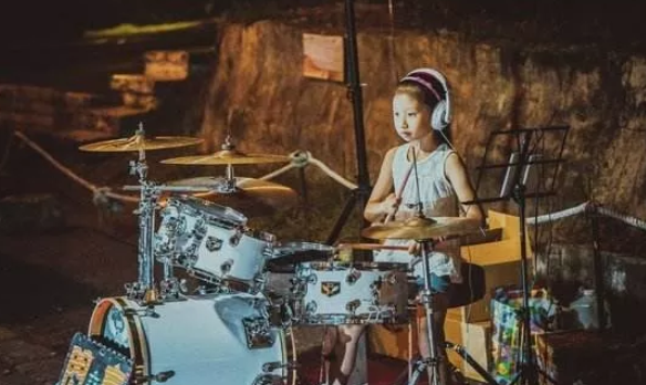 孩子學電子鼓還是架子鼓 架子鼓和電子鼓的區別
