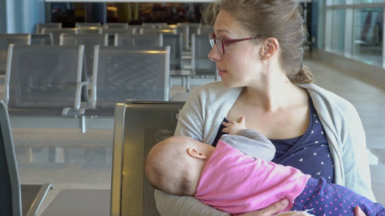 哺乳期乳頭出現小白點該怎么辦 乳頭上出現小白點是如何處理