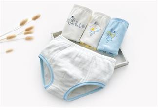 小寶寶的私處怎么護理比較好 多大孩子可以穿內(nèi)褲