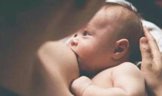 母乳喂養瘦的快嗎 母乳喂養利于恢復身材嗎