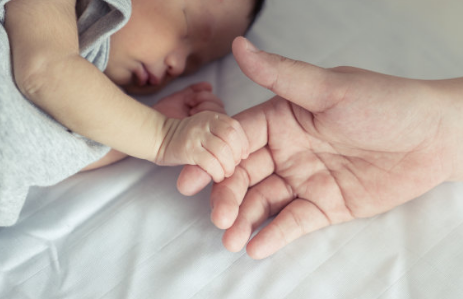 無痛分娩真的會影響孩子的智力嗎 無痛分娩不痛嗎