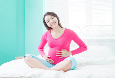 孕期視力變差了是怎么回事 如何應對孕期視力變差 孕期視力變差了是怎么回事 如何應對孕期視力變差