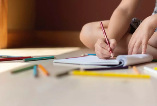 孩子總是很煩躁怎么回事 孩子煩躁容易生氣的原因 孩子總是很煩躁怎么回事 孩子煩躁容易生氣的原因