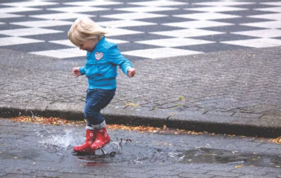 孩子總是很煩躁怎么回事 孩子煩躁容易生氣的原因 孩子總是很煩躁怎么回事 孩子煩躁容易生氣的原因