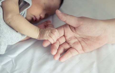 男孩早產女孩拖月是真的嗎 影響寶寶出生的時間有哪些因素 男孩早產女孩拖月是真的嗎 影響寶寶出生的時間有哪些因素