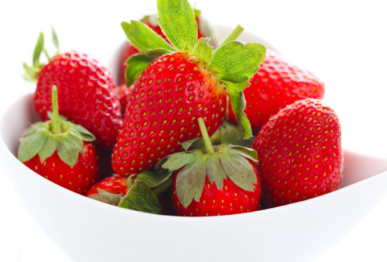 寶寶多大可以吃草莓 寶寶吃草莓需要加熱嗎