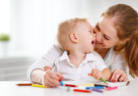 孩子總愛摸隱私部位是正常的嗎 孩子摸隱私部位如何引導