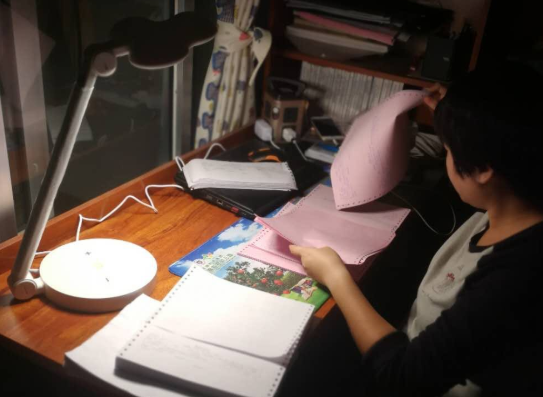 納晶小黃帽臺燈不傷眼嗎 納晶小黃帽臺燈怎么樣