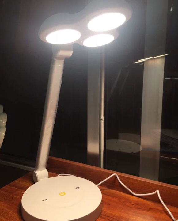 納晶小黃帽臺燈不傷眼嗎 納晶小黃帽臺燈怎么樣