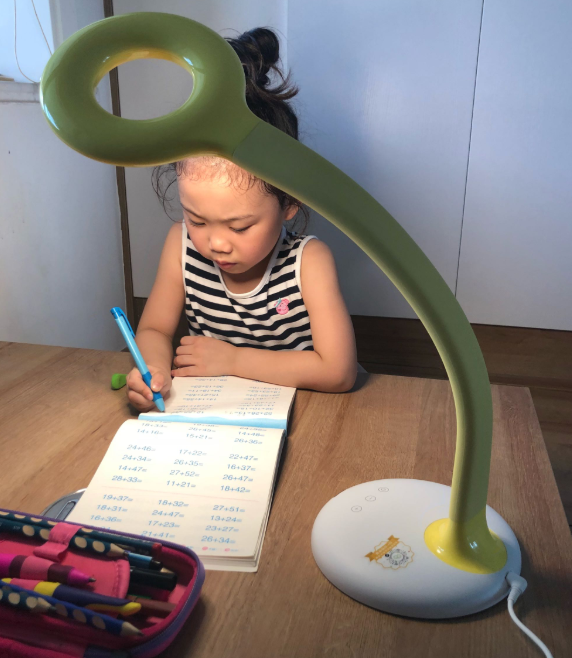 騰訊兒童護眼臺燈好用嗎 騰訊兒童護眼臺燈使用測評 騰訊兒童護眼臺燈好用嗎 騰訊兒童護眼臺燈使用測評