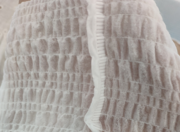 三只小豬拉拉褲有味道嗎 三只小豬拉拉褲使用測評