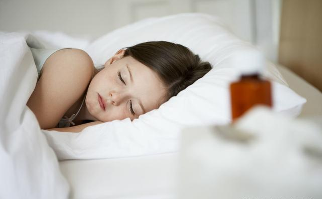 孩子睡覺打鼾正常嗎 孩子睡覺打鼾的危害