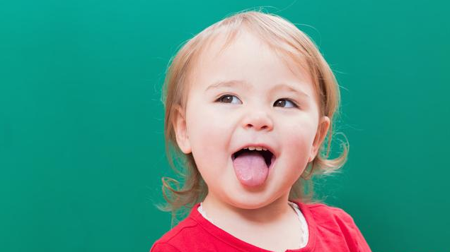 孩子語言發育遲緩能自愈嗎 家長哪些行為會影響孩子的語言發育 孩子語言發育遲緩能自愈嗎 家長哪些行為會影響孩子的語言發育