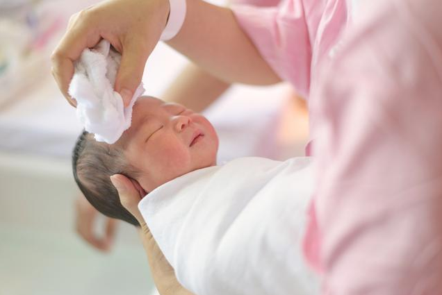 孩子身上總起疹子是怎么回事 孩子起疹子日常護理