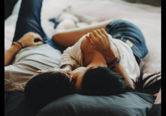 男性一周幾次性生活比較合適 男性縱欲過度有什么危害