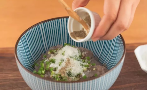 寶寶菠蘿輔食推薦 菠蘿油條蝦制作方法