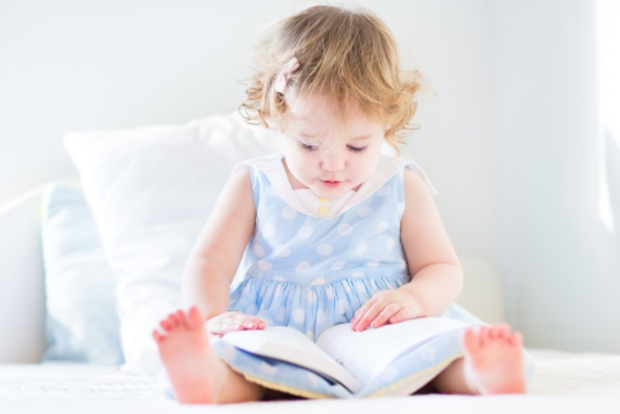 孩子邊吃邊拉有問題嗎 寶寶邊吃邊拉怎么回事