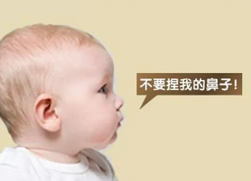 捏鼻子給孩子灌藥危害 給孩子灌藥好不好