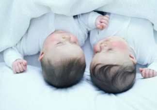 寶寶頭發干枯毛躁的原因 頭發干枯毛躁怎么回事