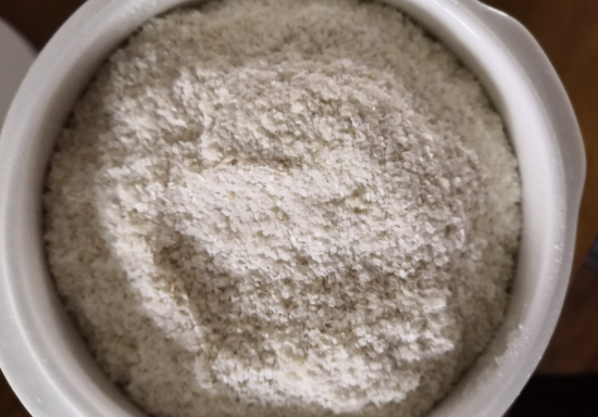 愛思貝米粉和小皮米粉對比 愛思貝米粉和小皮米粉哪個好