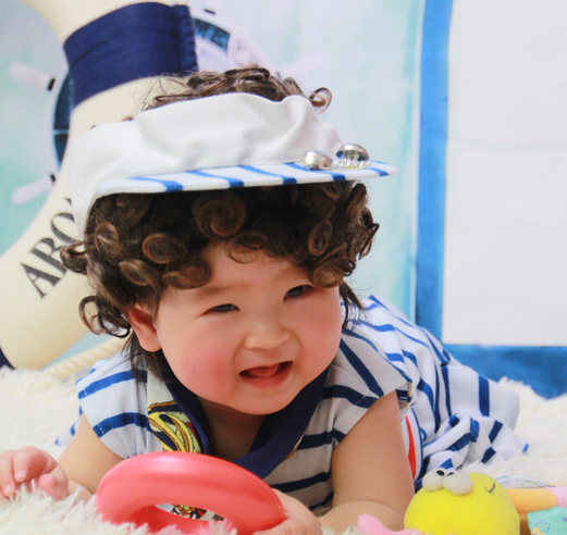 生孩子報(bào)喜朋友圈怎么發(fā) 生孩子報(bào)喜的創(chuàng)意文字