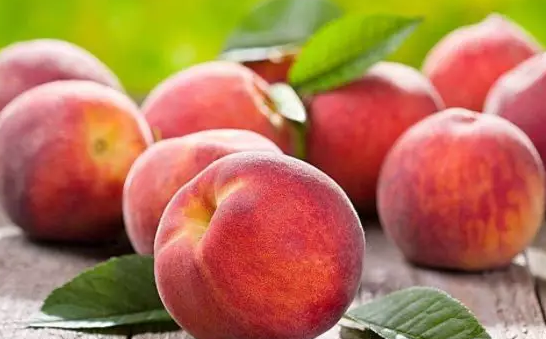 孕婦夢見摘到桃子吃什么意思 孕婦夢見摘到桃子吃生男生女