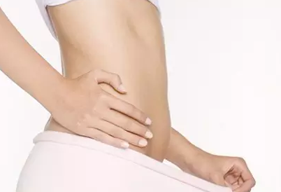 為什么產(chǎn)后肚子還是收不回來 什么是產(chǎn)后腹直肌分離