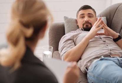 什么男性也會有產(chǎn)后抑郁嗎 男性如何應(yīng)對產(chǎn)后抑郁