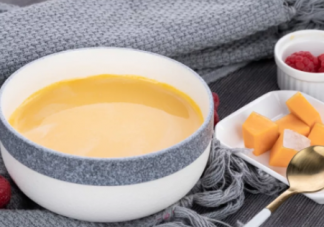適合寶寶的簡單早餐 南瓜濃湯輔食制作方法