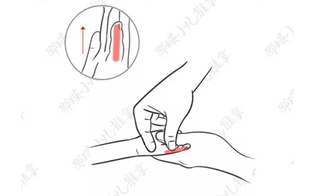 孩子常見草莓舌芒刺怎么推拿 孩子舌苔草莓舌芒刺推拿手法