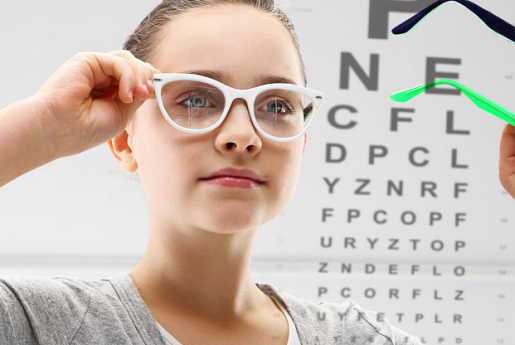 孩子看電視瞇眼睛是近視了嗎 看電視瞇眼睛怎么回事