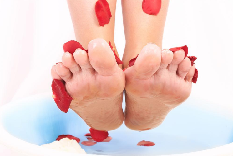 濕疹、咳嗽可以泡腳嗎 孩子泡腳會對濕疹、咳嗽有緩解嗎