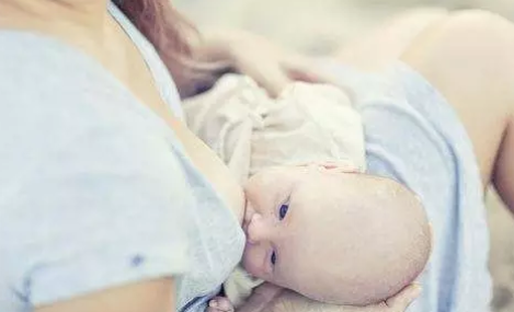 大小奶應該多喝哪一邊 大小奶到底先吃哪一個