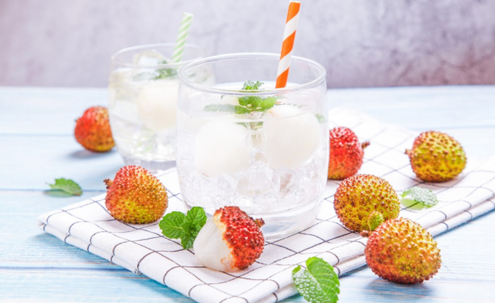 孕婦吃荔枝會導(dǎo)致流產(chǎn)嗎 孕婦吃荔枝一次吃幾顆比較好