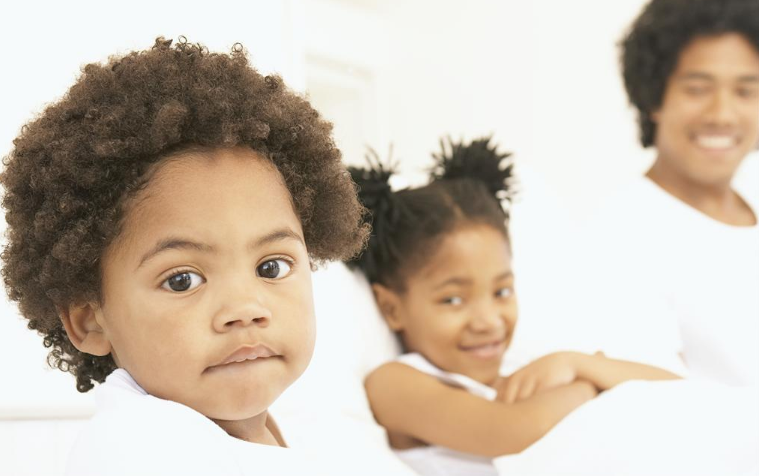 孩子得了流行季節病怎么辦 孩子得手足口病皰疹性咽峽炎要看醫生嗎