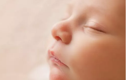 寶寶吃奶愛咬人怎么辦 寶寶吃奶咬人如何應對 寶寶吃奶愛咬人怎么辦 寶寶吃奶咬人如何應對