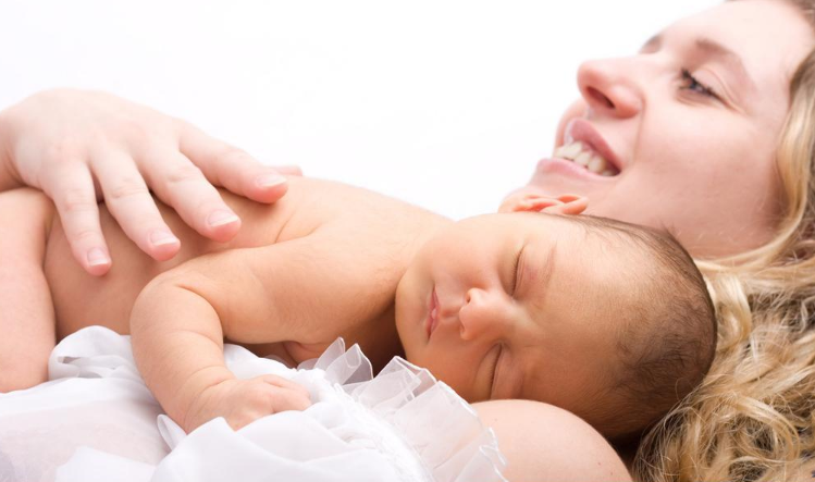 哺乳媽媽如何有效的追奶 孩子吃奶怎么做不擔心沒奶吃