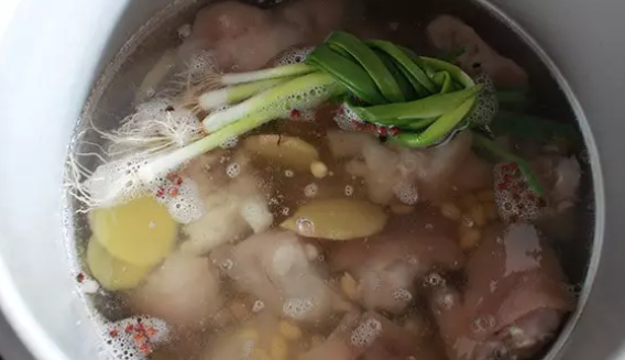 哺乳期吃蓮藕下奶嗎 哺乳期吃蓮藕的好處