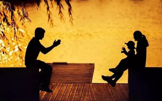 出門打工舍不得老婆孩子的說說 出去打工舍不得老婆孩子心情句子