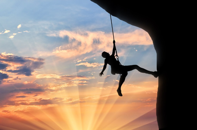 孩子爬山的朋友圈怎么寫 帶孩子爬山后的感悟心情