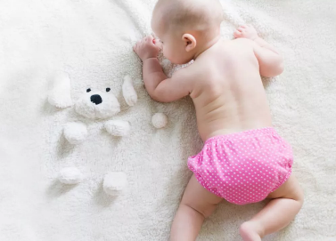 生個千金報喜朋友圈簡短說說 喜得千金報喜朋友圈配圖